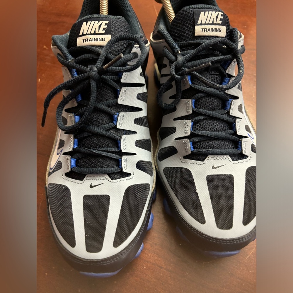 Nike reax shox sneakers black\gray size 11 vintage‎ great  running walking